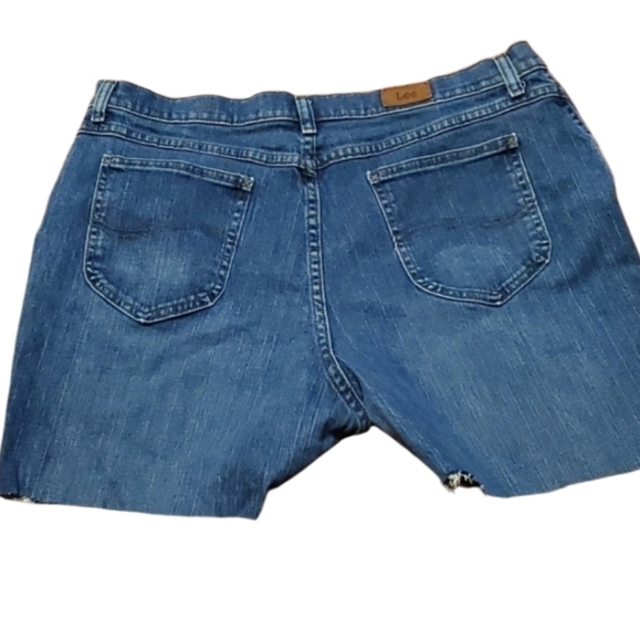 Lee Shorts Womens Size 18 Denim Cut Off Distressed Fray Hem - Picture 1 of 10